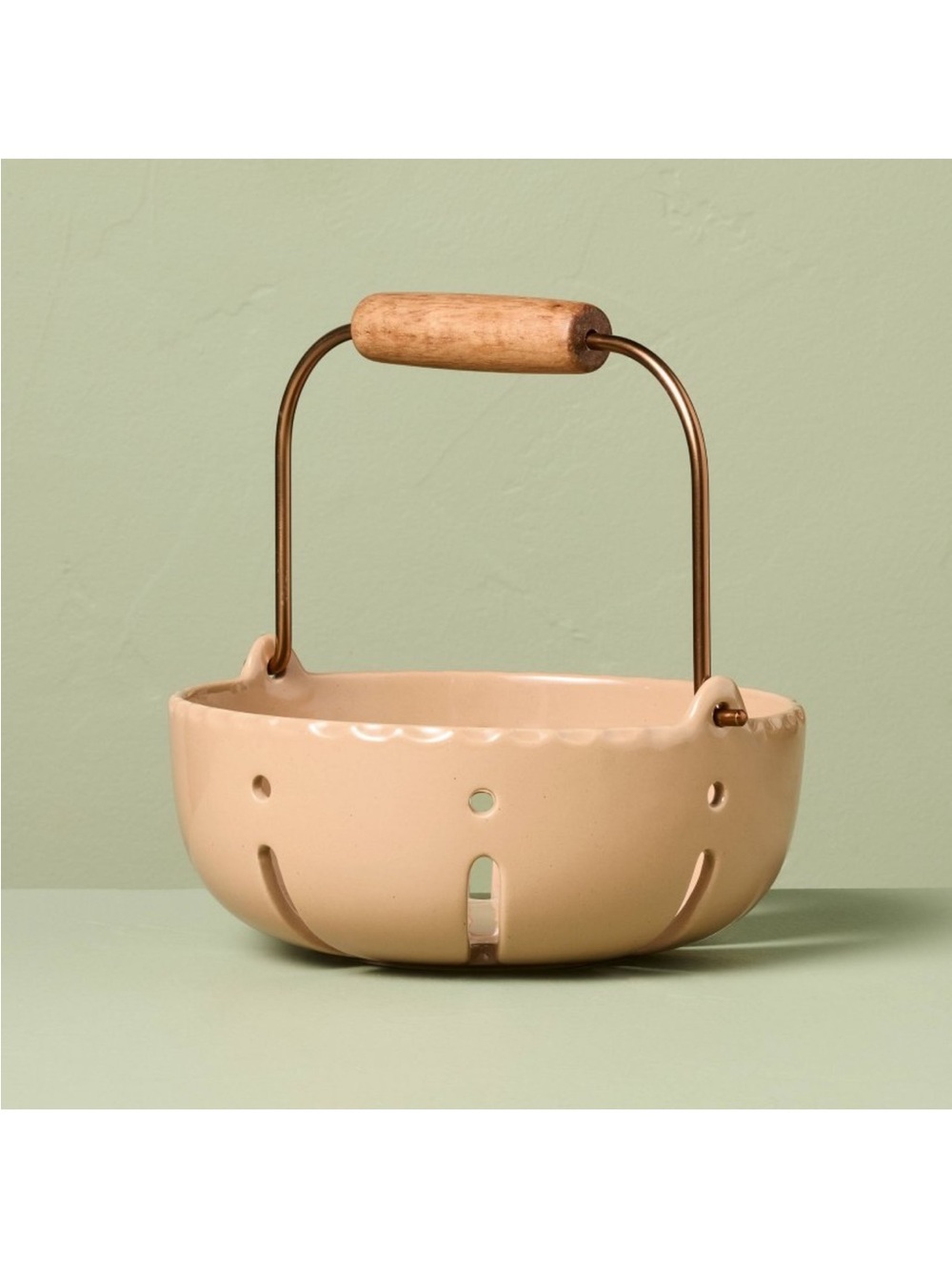 Hearth & Hand Magnolia Stoneware Berry Bowl with Carrying Handle Serving TAN